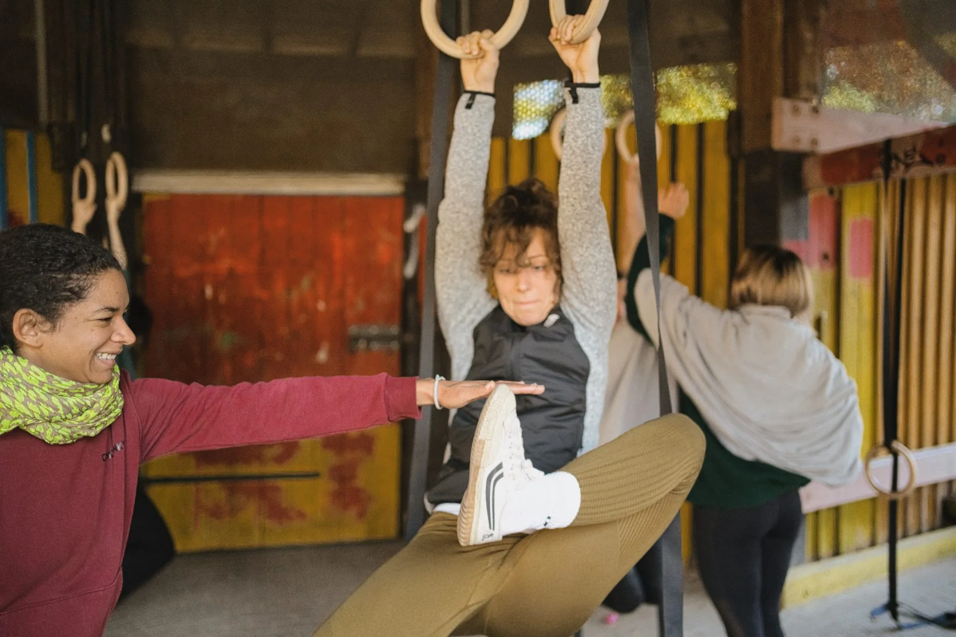 Training an den Ringen — School of Movement Hamburg